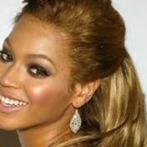 Meet your Posher, Safaa